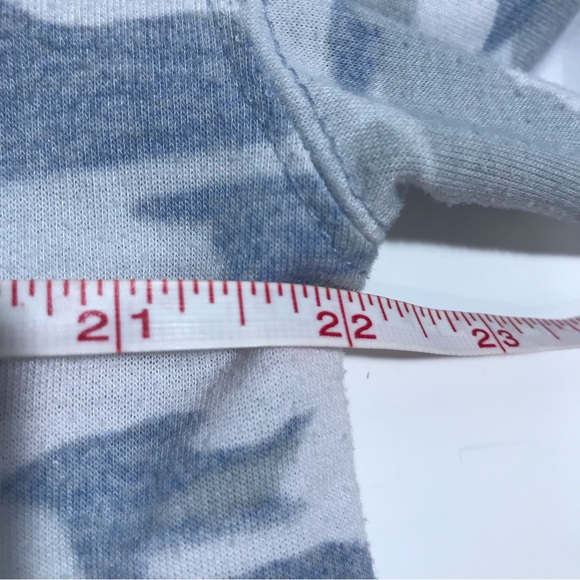 Splendid Crew Neck Blue & White Camoflauge Sweat Shirt Sweater Top - Picture 11 of 11